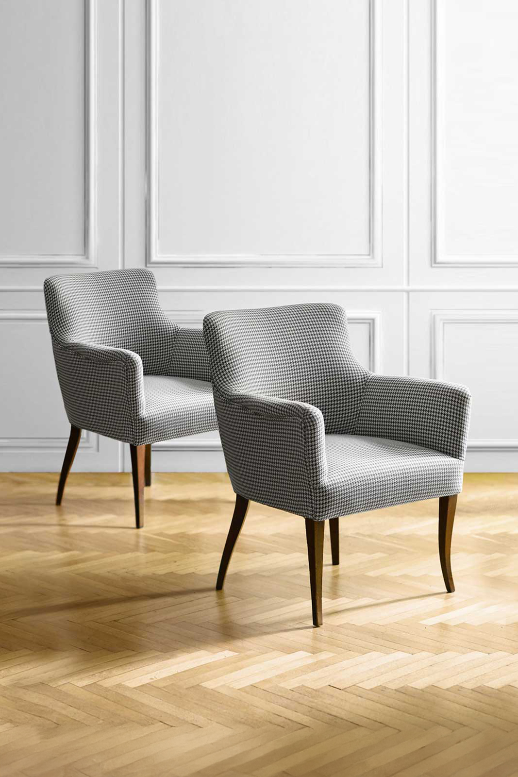 Pair of reupholstered armchairs – Mid-Century