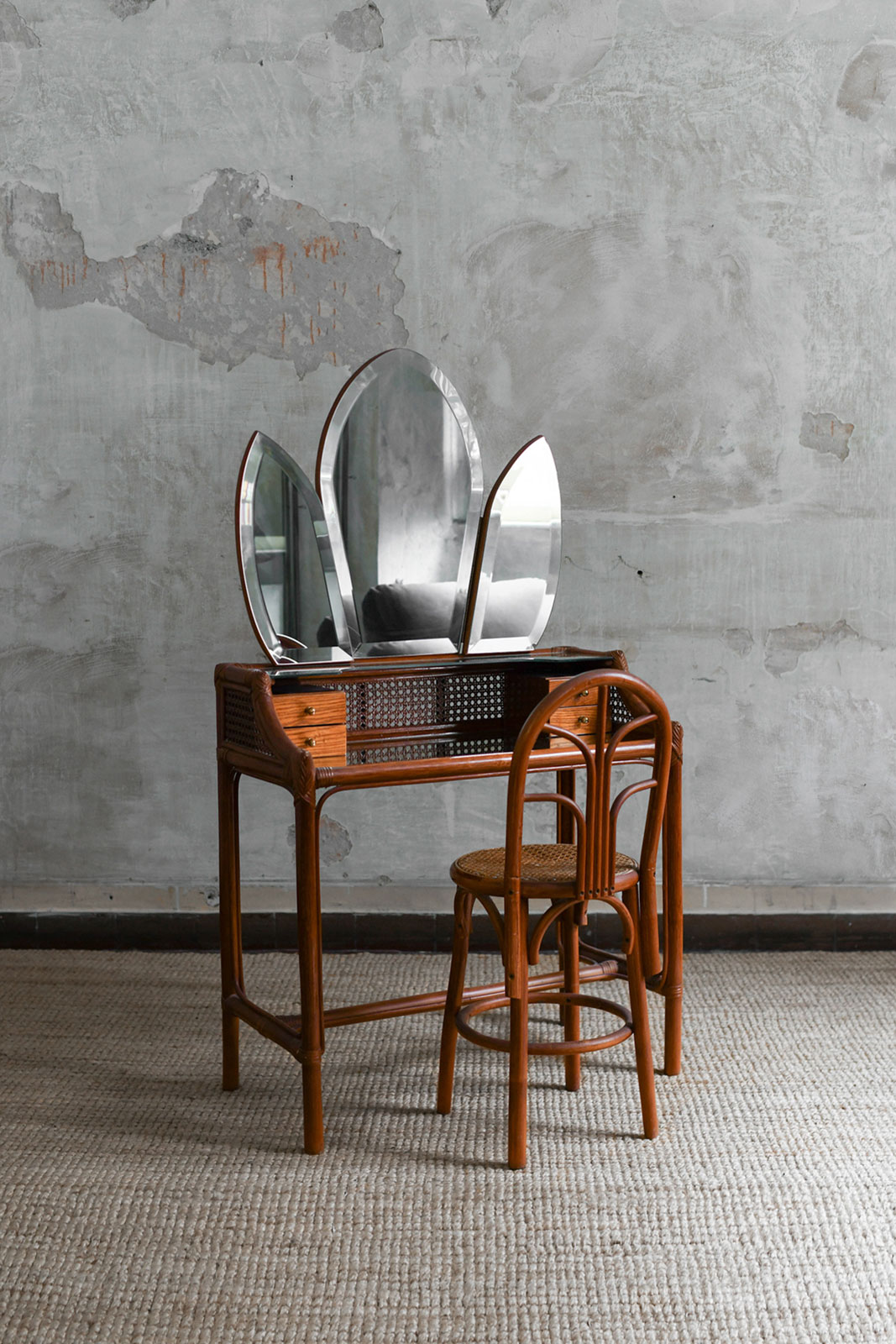 Vanity table with mirrored side doors – 1980s