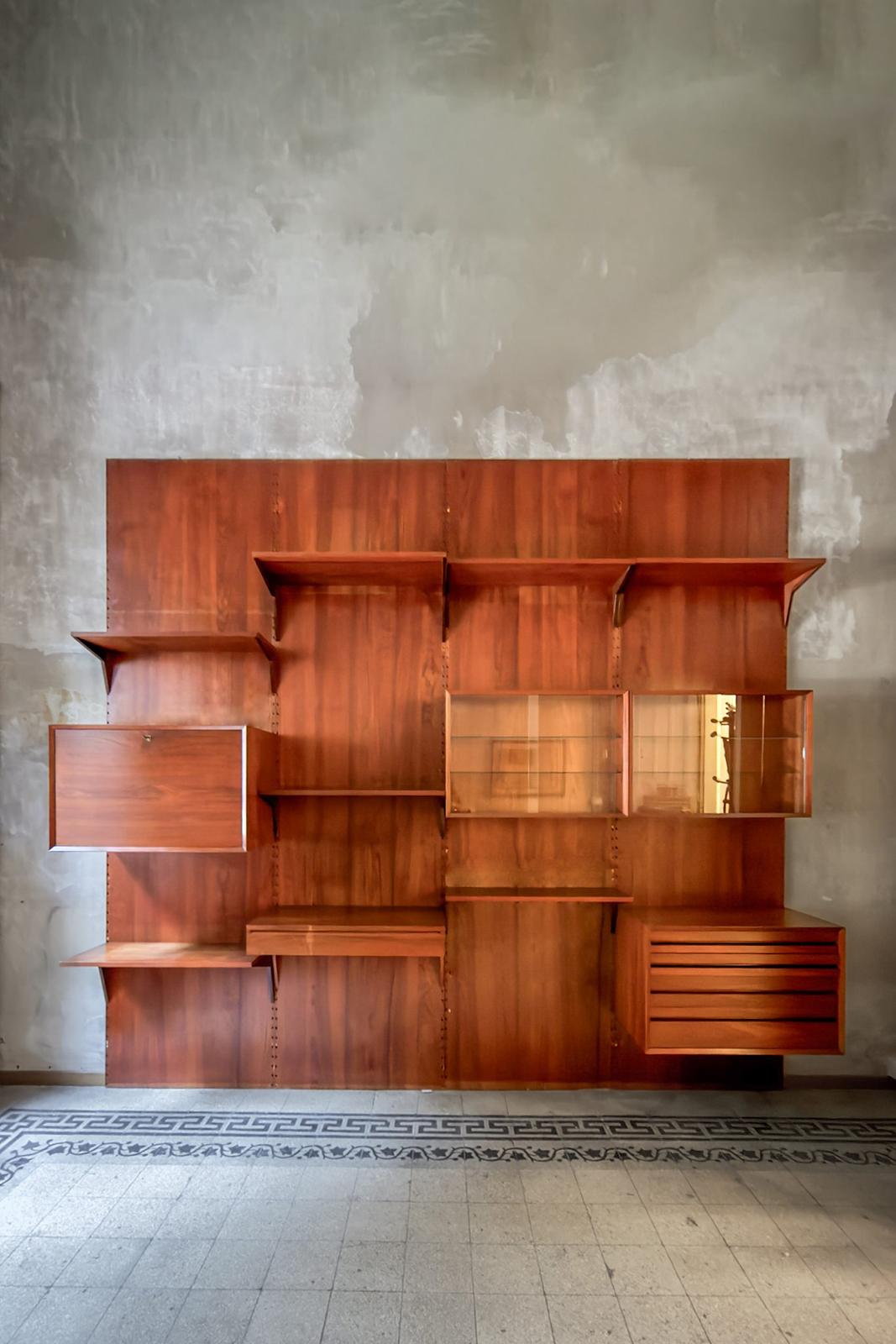 “Sistema Reale” modular bookshelf by Poul Cadovius for CADO